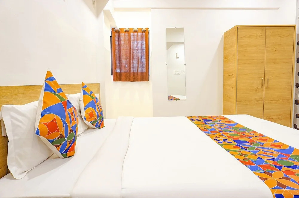 Safron Inn
