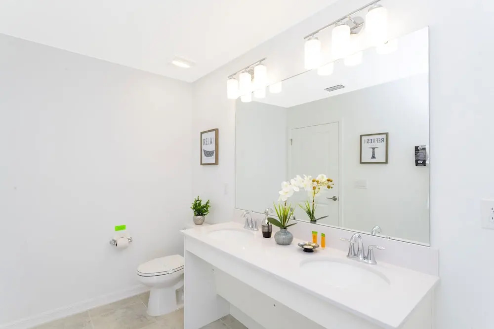 Stunning 2 Bd Condo Close to Disney 304 3191