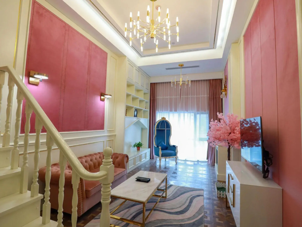 Rezen Hotel (Lanzhou Eastern Market Provincial Meteorological Bureau Subway Station)