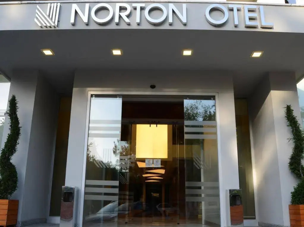 Norton Hotel