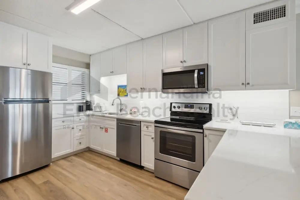 557 Amelia By The Sea 3 Bedroom Condo by RedAwning