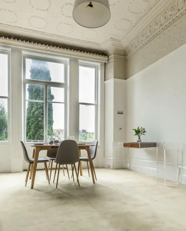 Spacious 1BR Period Apartment Hampstead