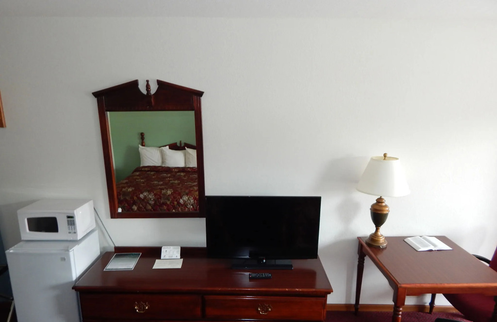 Carriage House Inn