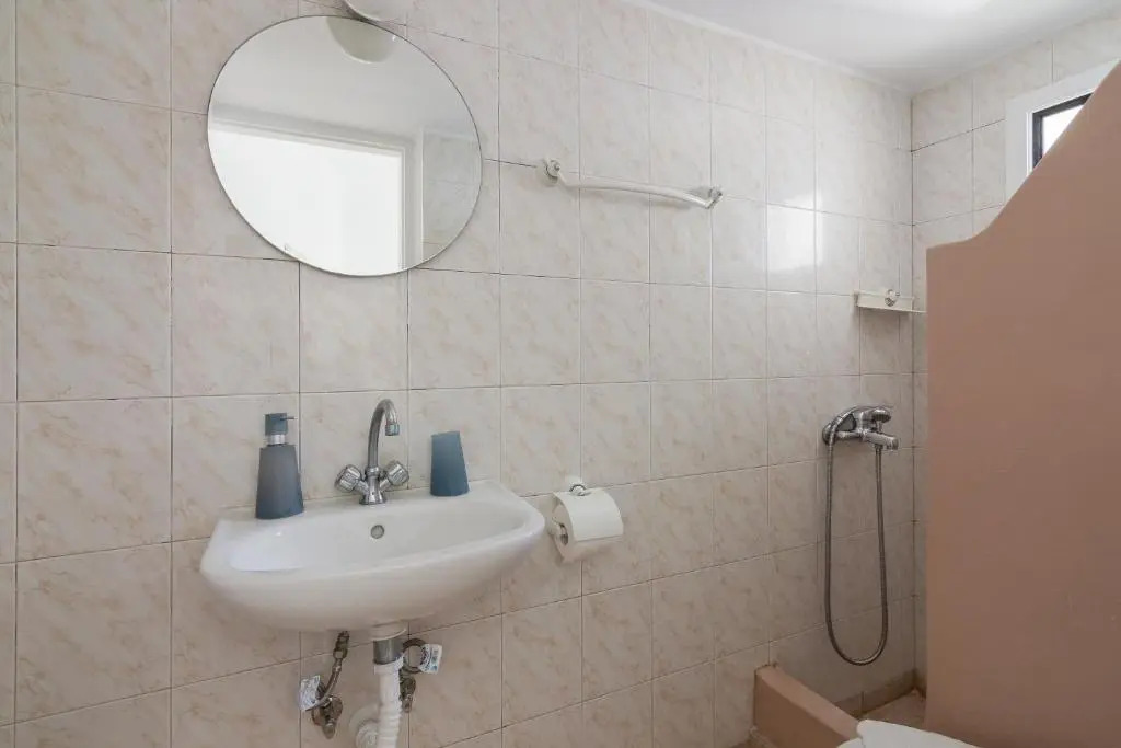 Summer Residence - Sea View Retreat in Provatas, Milos