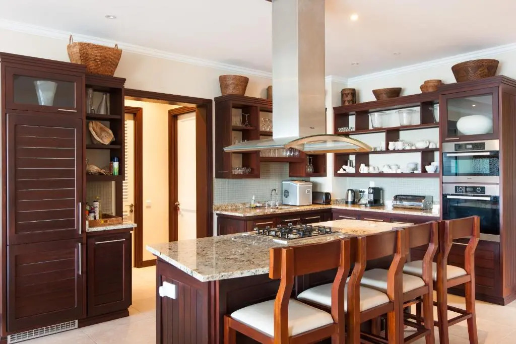 PRIVATE SEA VIEW VILLA Eden Island