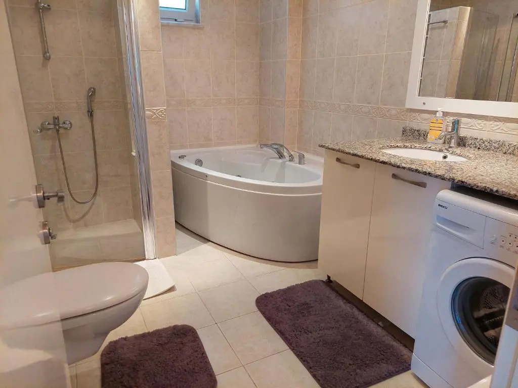 Dinek mahallesi,Eski Antalya yplu cad.,Uygun Cleopatra 3 Sitesi no:59 Blok:E daire:2