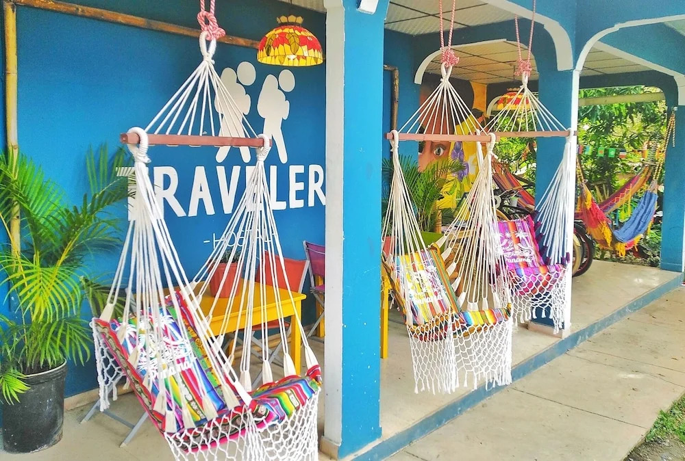 Hostel, Café & Garden Travelers