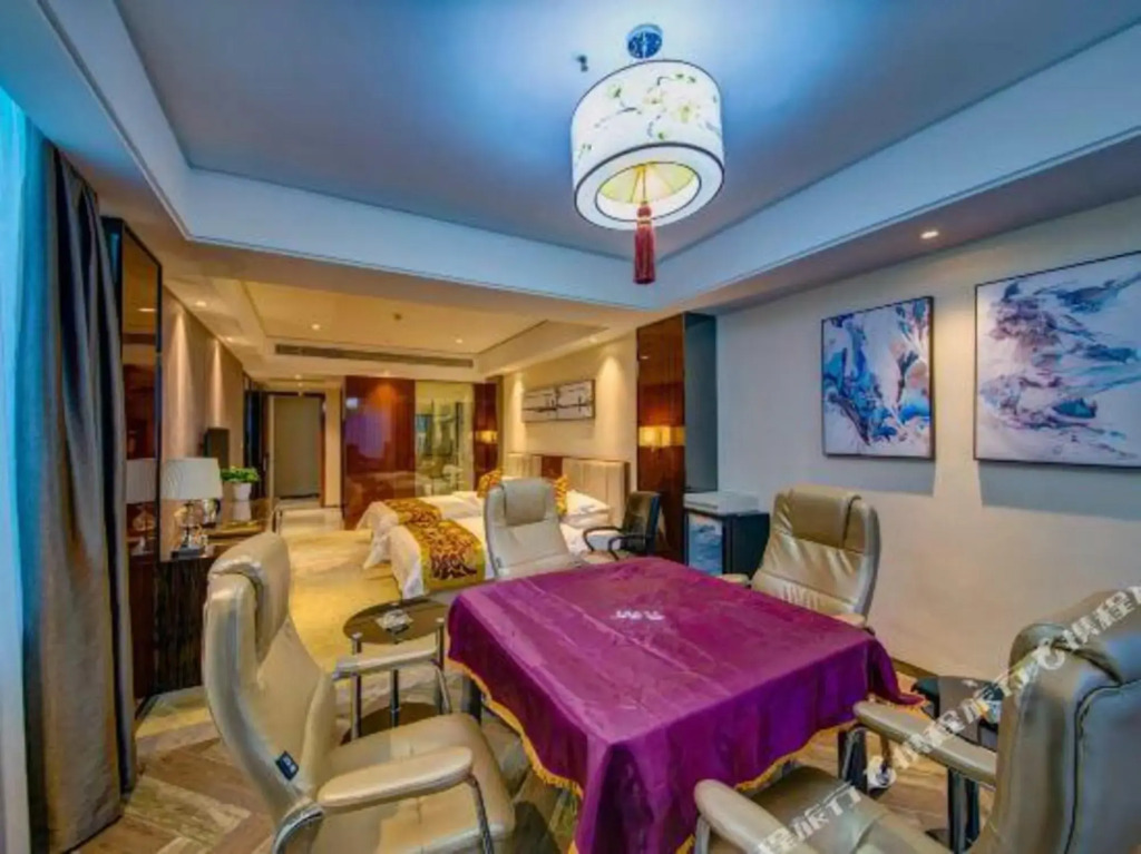 Borrman Hotel (Xiangyang Daqing East Road Youyi)