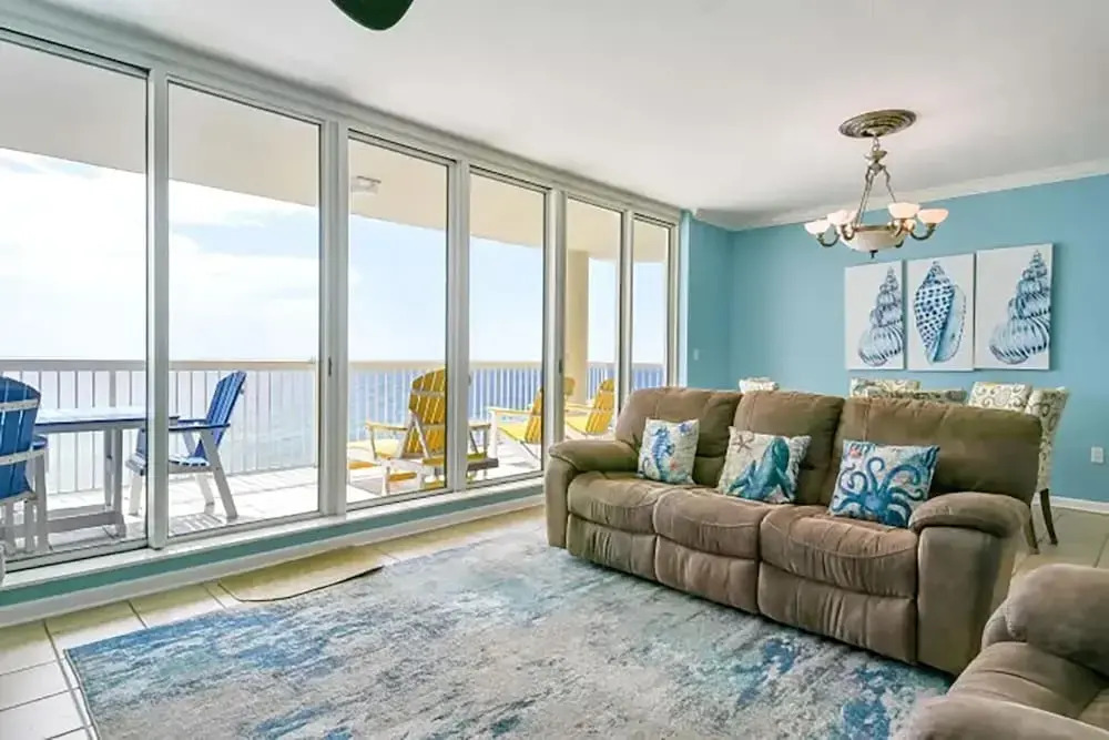 Silver Beach Towers 1003 West