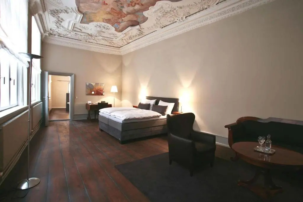 Hotel Anno 1216
