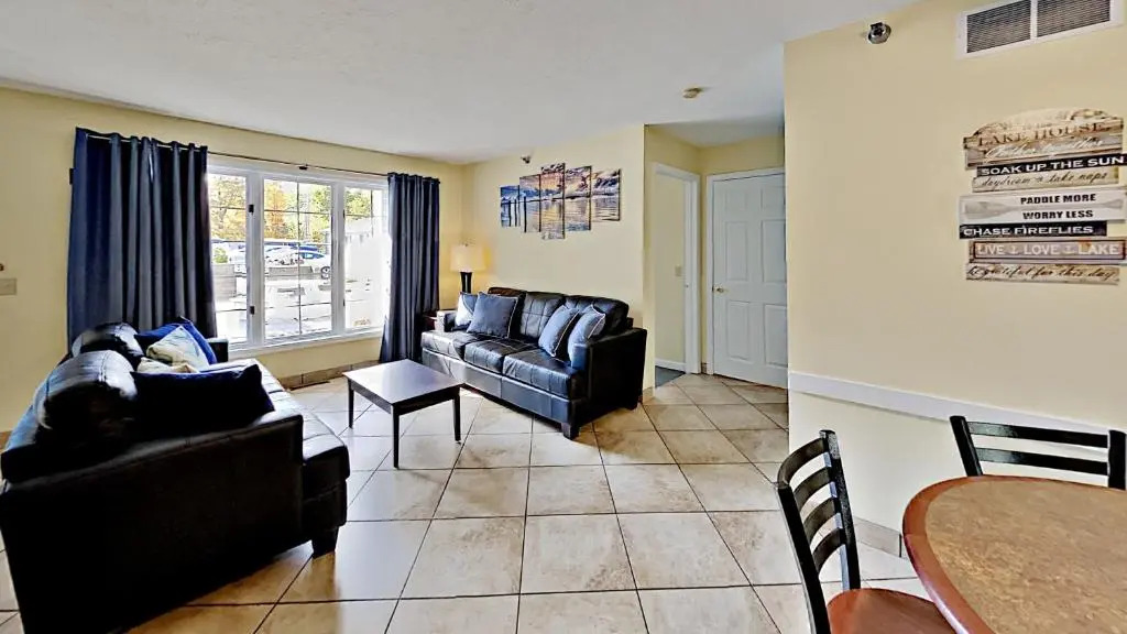 Put-In-Bay Poolview Condo #2