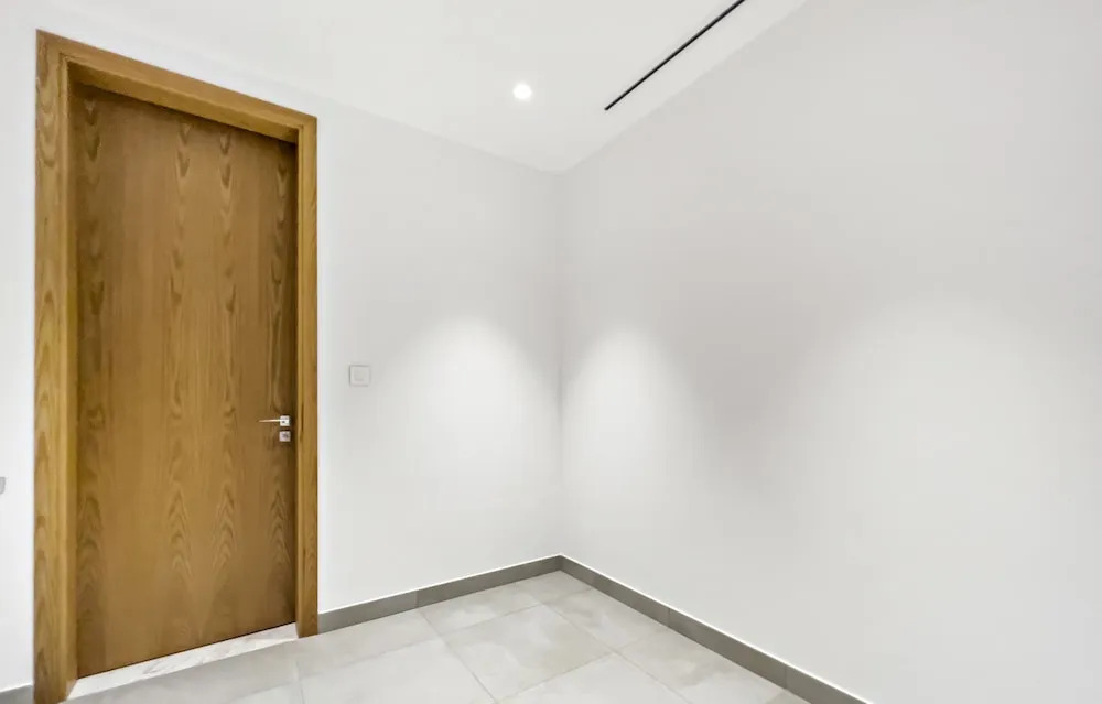 WelHome - Deluxe Apartment With Direct Access to the Beach