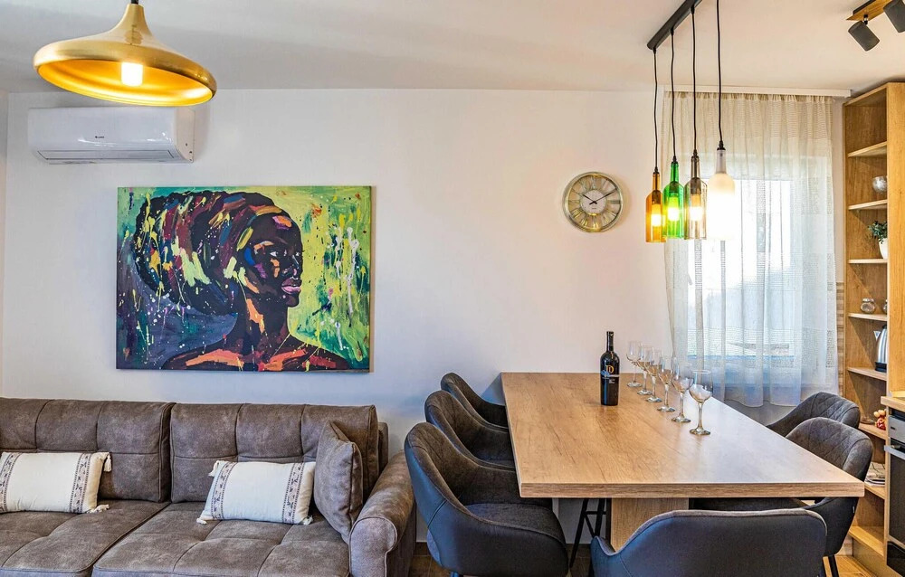 Nice Apartment in Seget Donji With Wifi and 1 Bedrooms