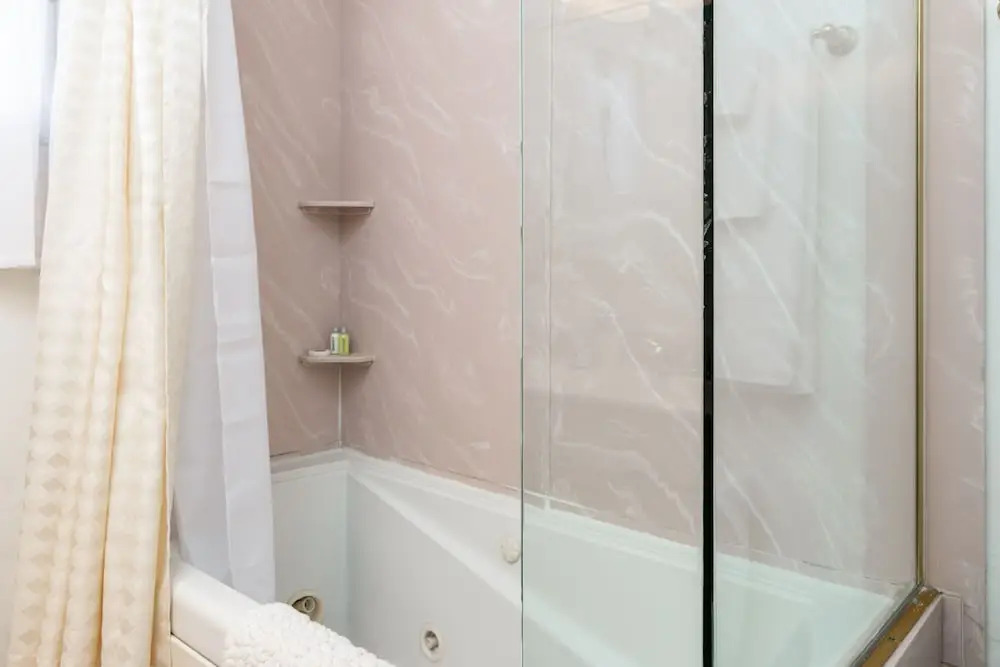 427 Santa Barbara (1655-159019) - 1 Br Hotel Room