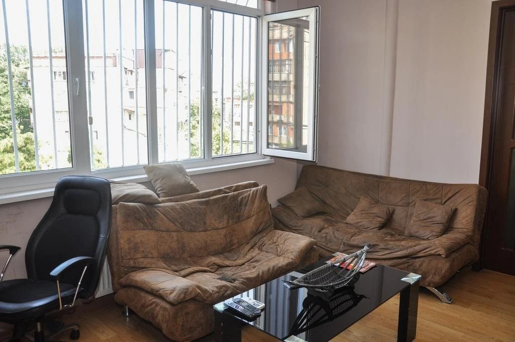 Apartmen Home Sweet Home