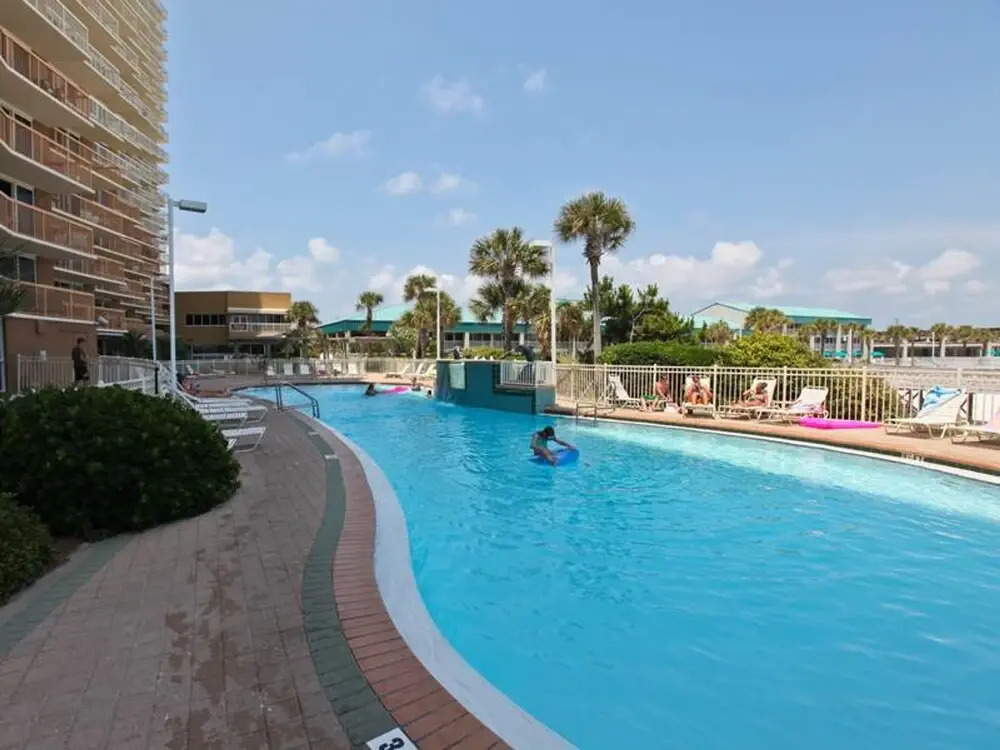 Pelican Beach Resort 0801