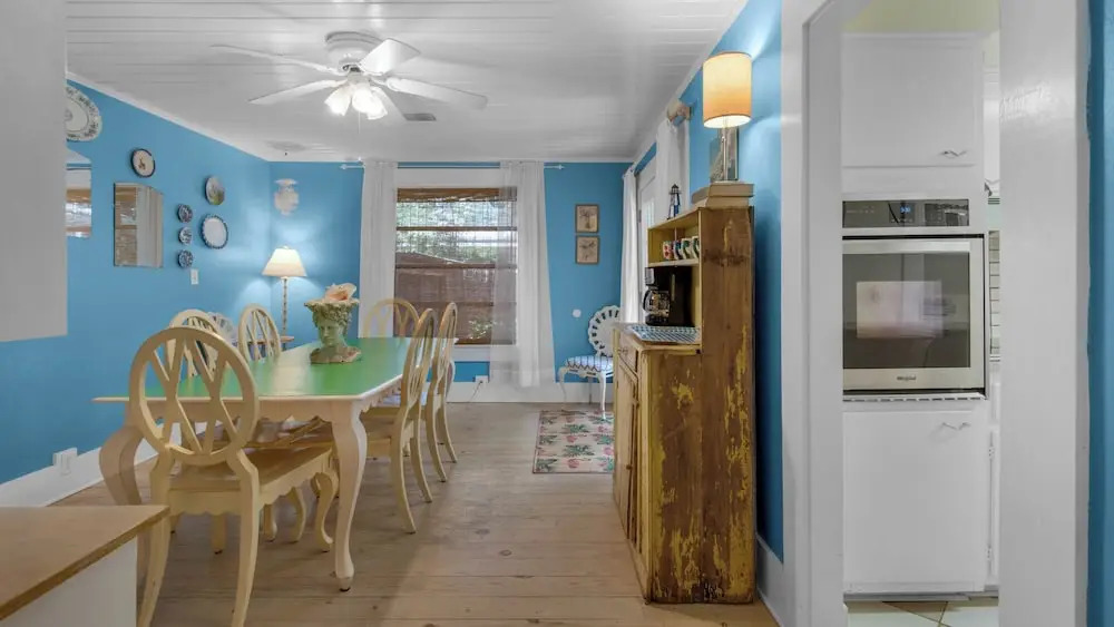2 Minutes to the Beach; Close to Seaside, Vintage Cottage in Old Seagrove