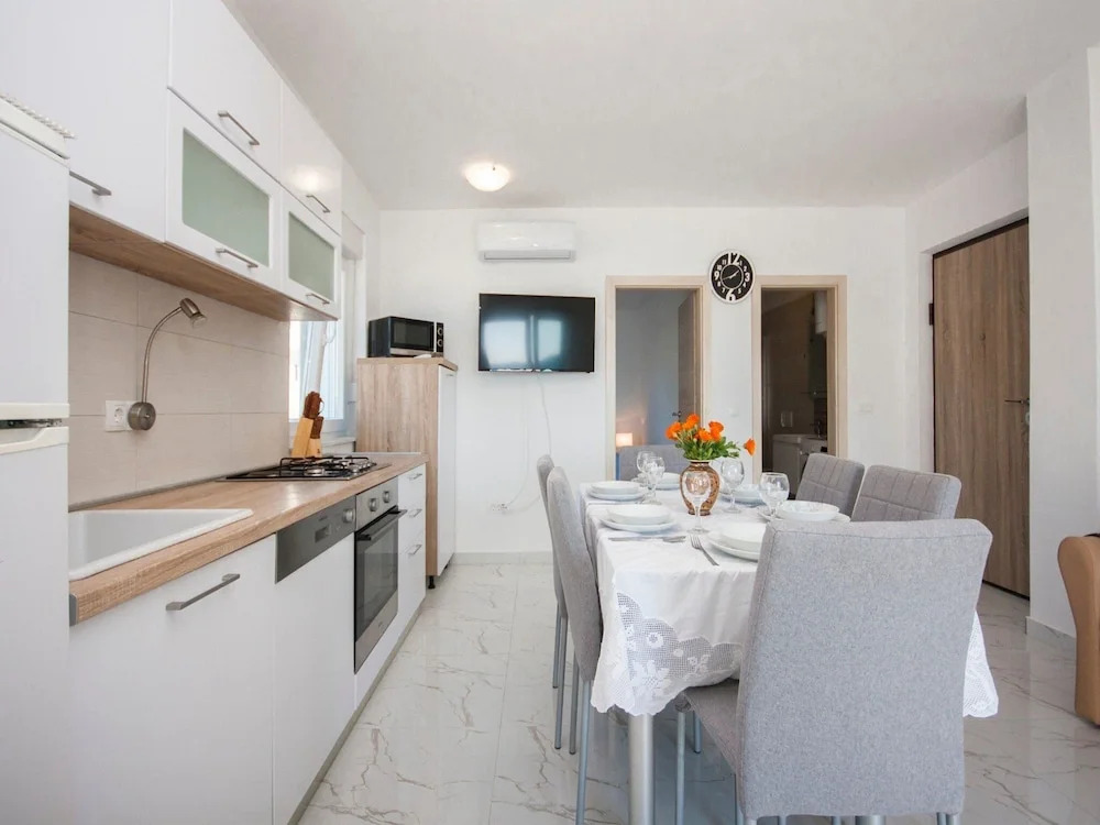 Apartments Happy Holiday