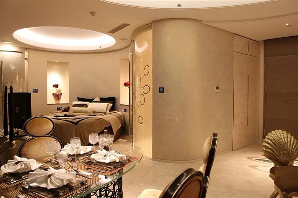Sanya Fenghuang Island Hotel