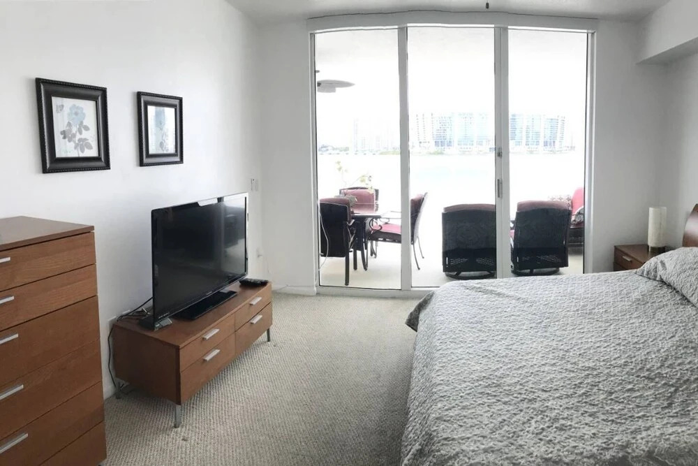 Le Marina Bay 304 - Condo 3 People, Sunny Isles