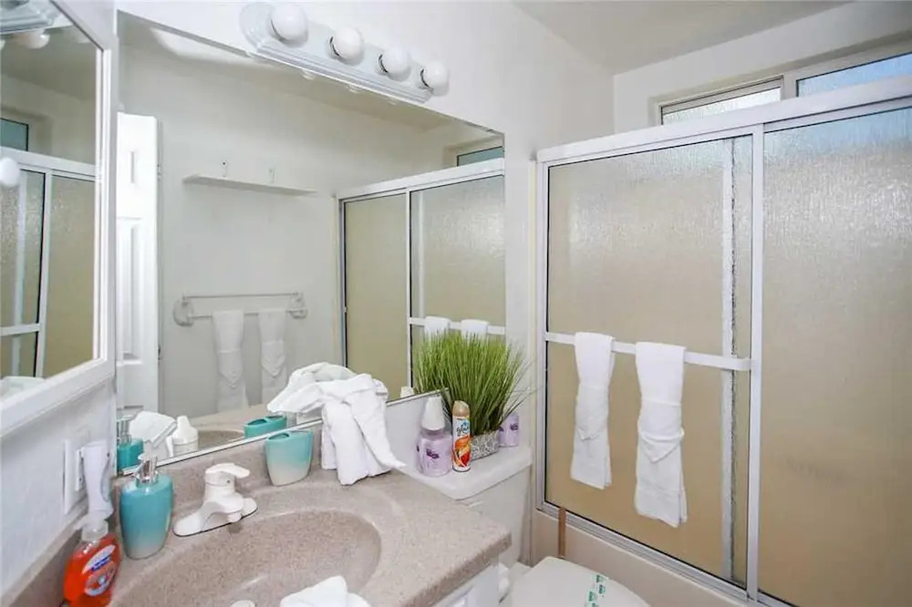 Affordable Lakeview Condo