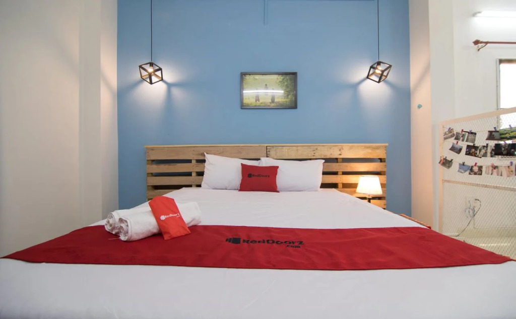 RedDoorz at Nguyen Binh Khiem Street