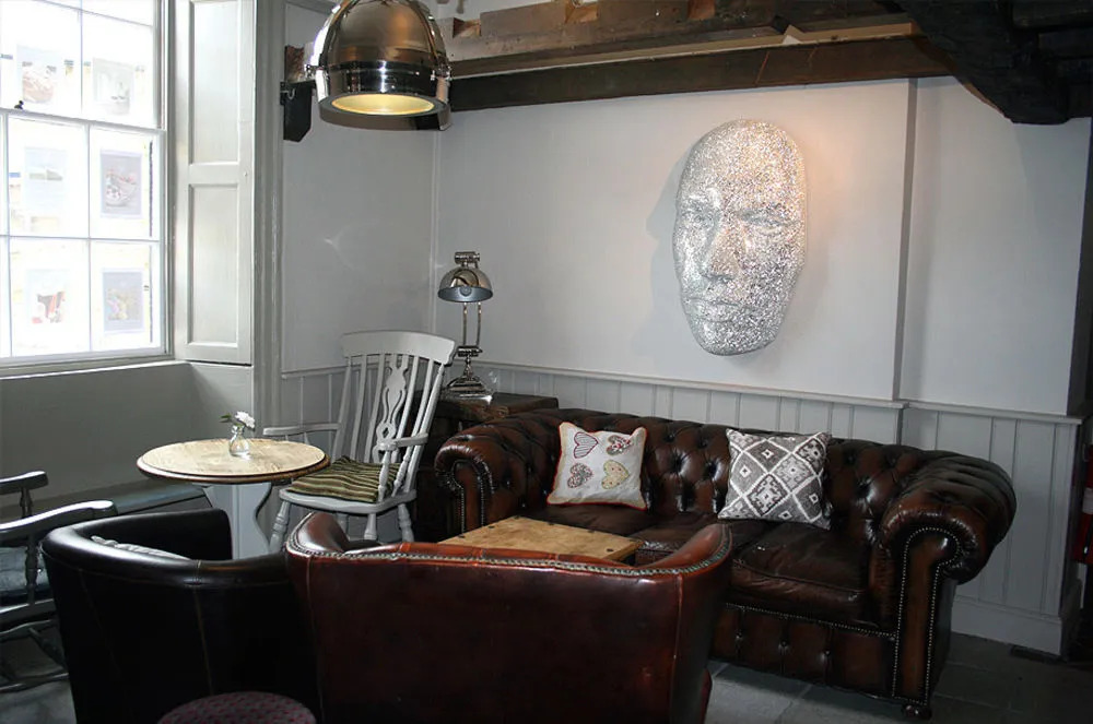 The Ilchester Arms