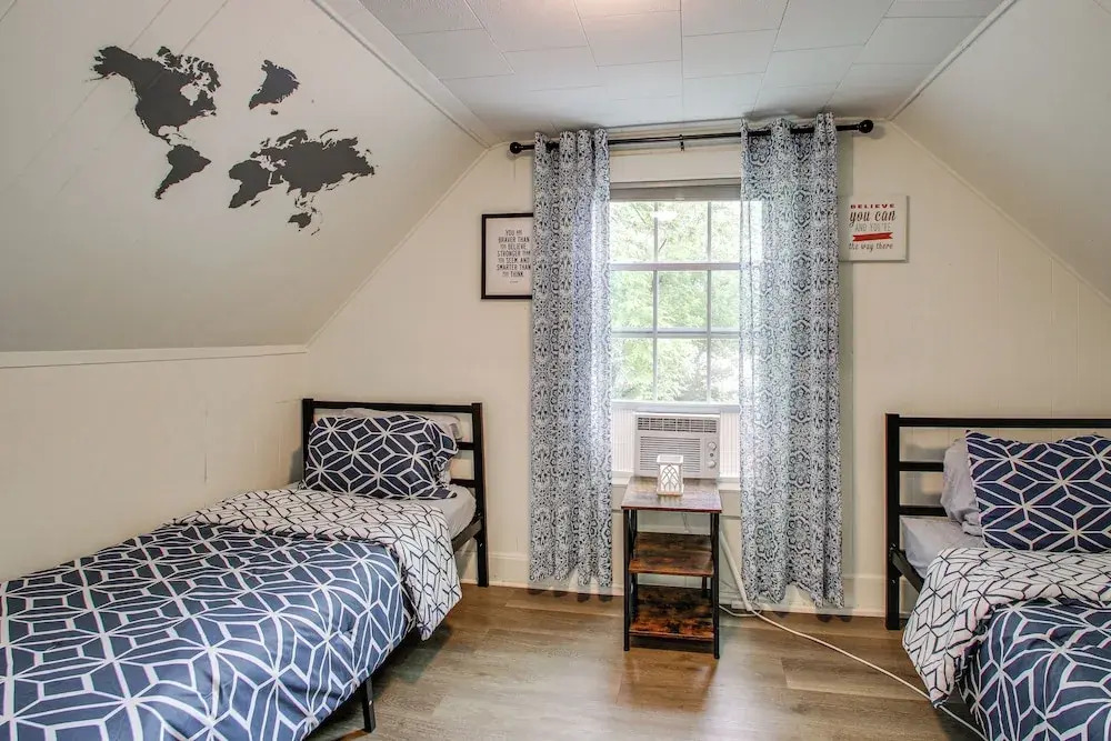 2 Mi to Bathhouse Row: Cozy Hot Springs Home