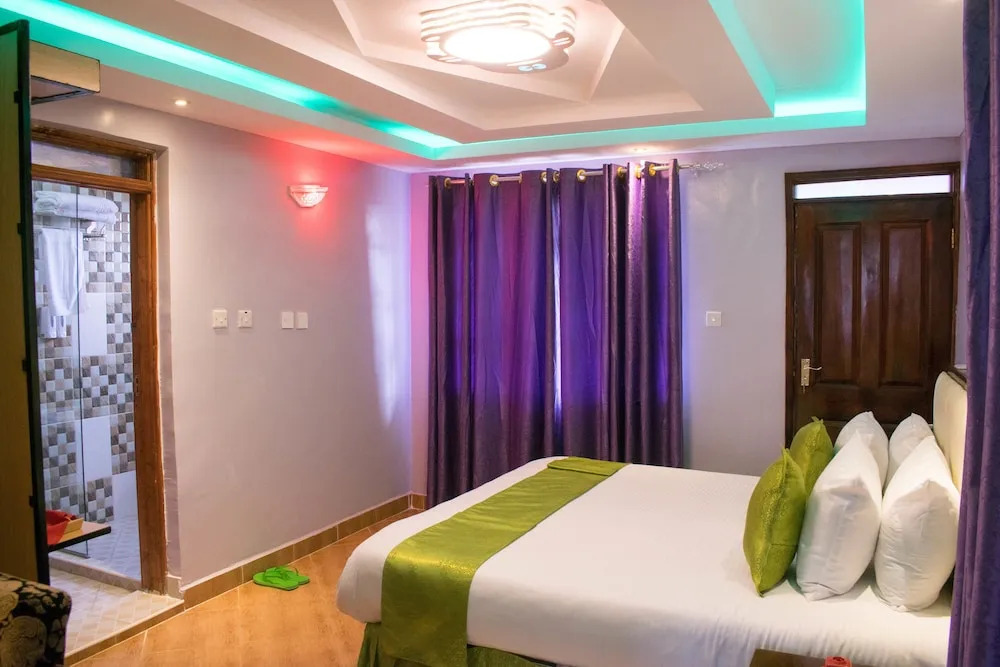 Hotel Luna Ltd