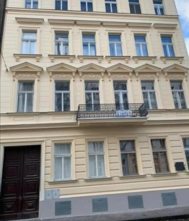 Gallys Apartments