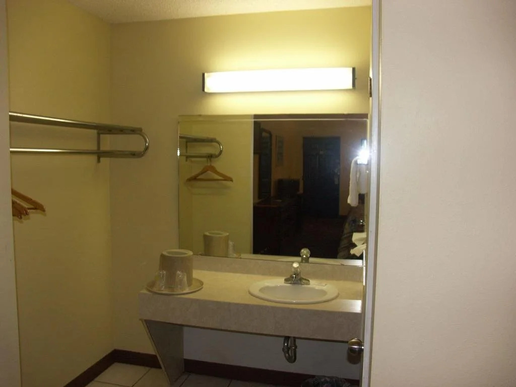 Deerwood Inn and Madison Campground