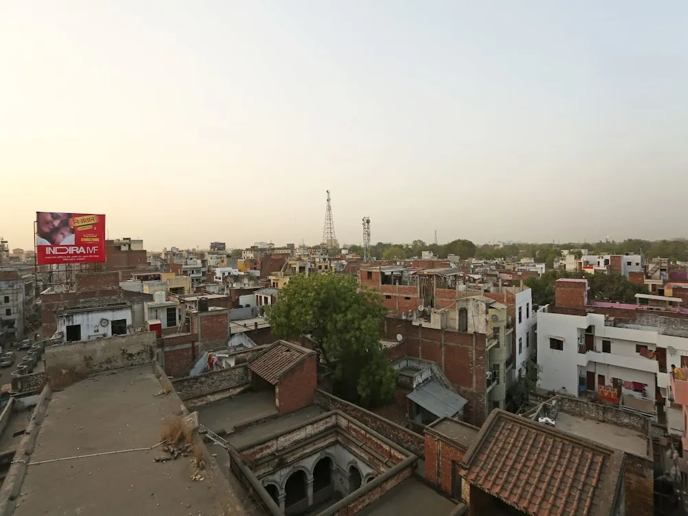 OYO 1671 Hotel Sundaram