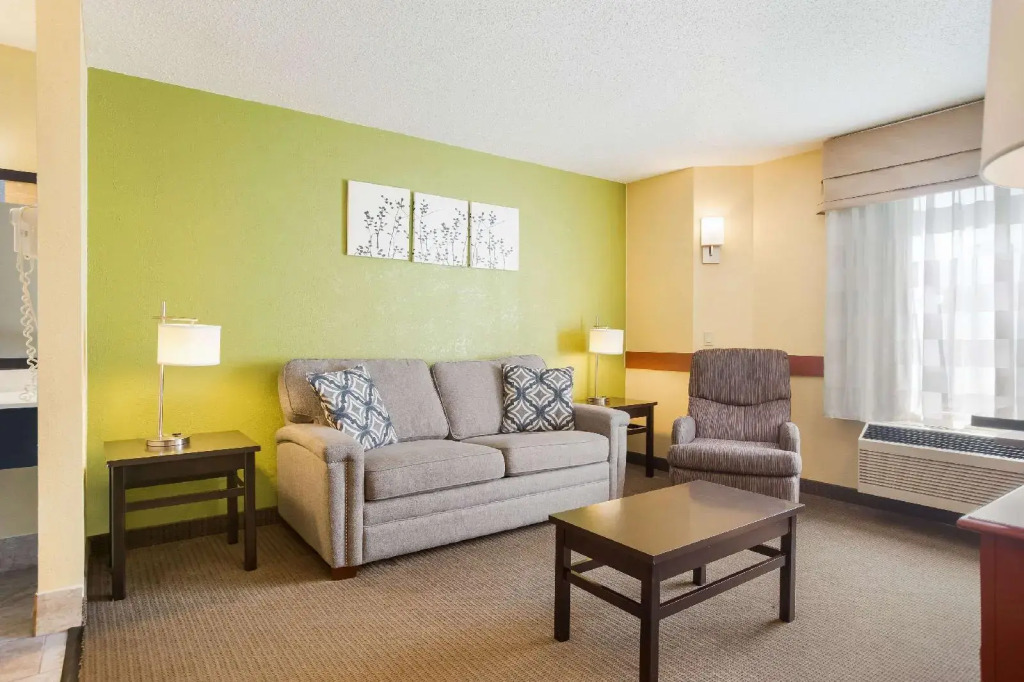 Spark By Hilton Grand Rapids