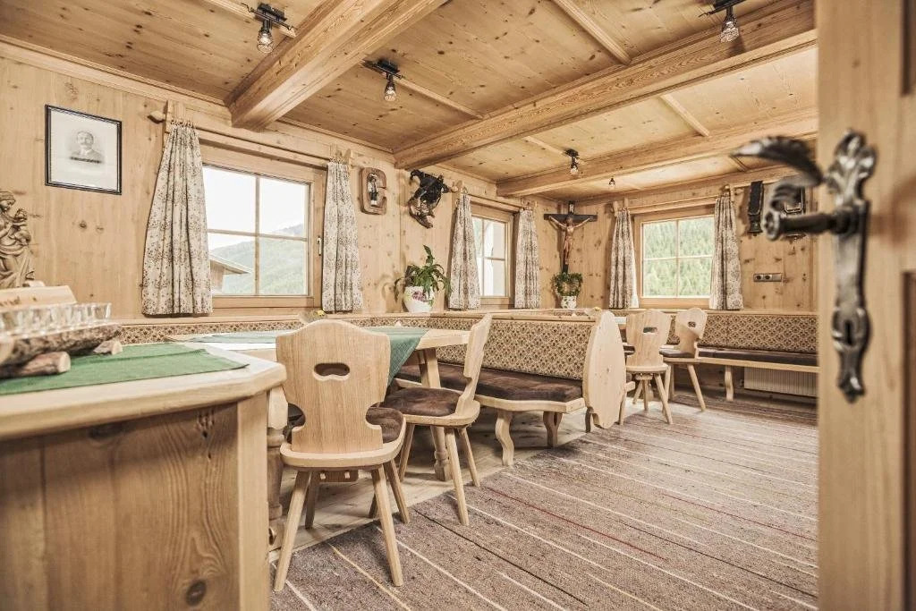 Farm Resort Geislerhof - Private Chalets