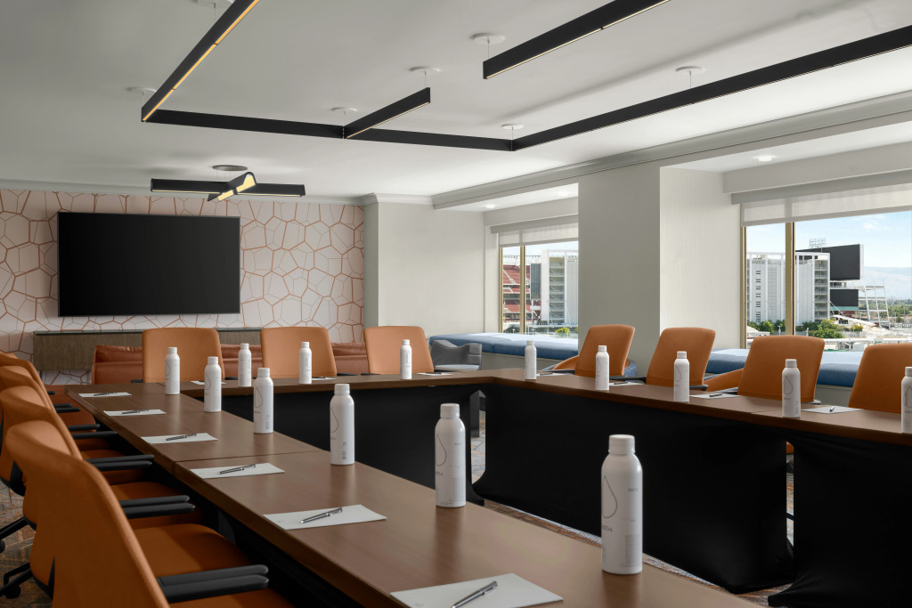 Hilton Santa Clara - Newly Renovated