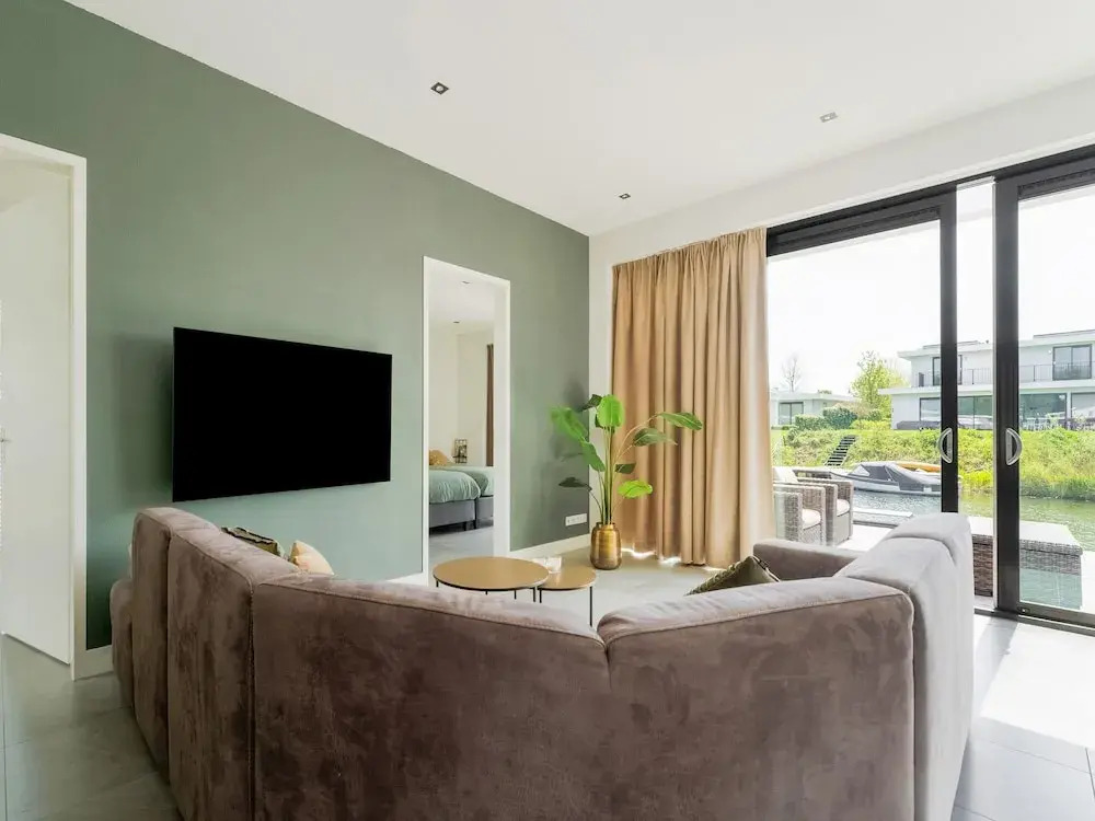 Swanky villa in Zeewolde with garden