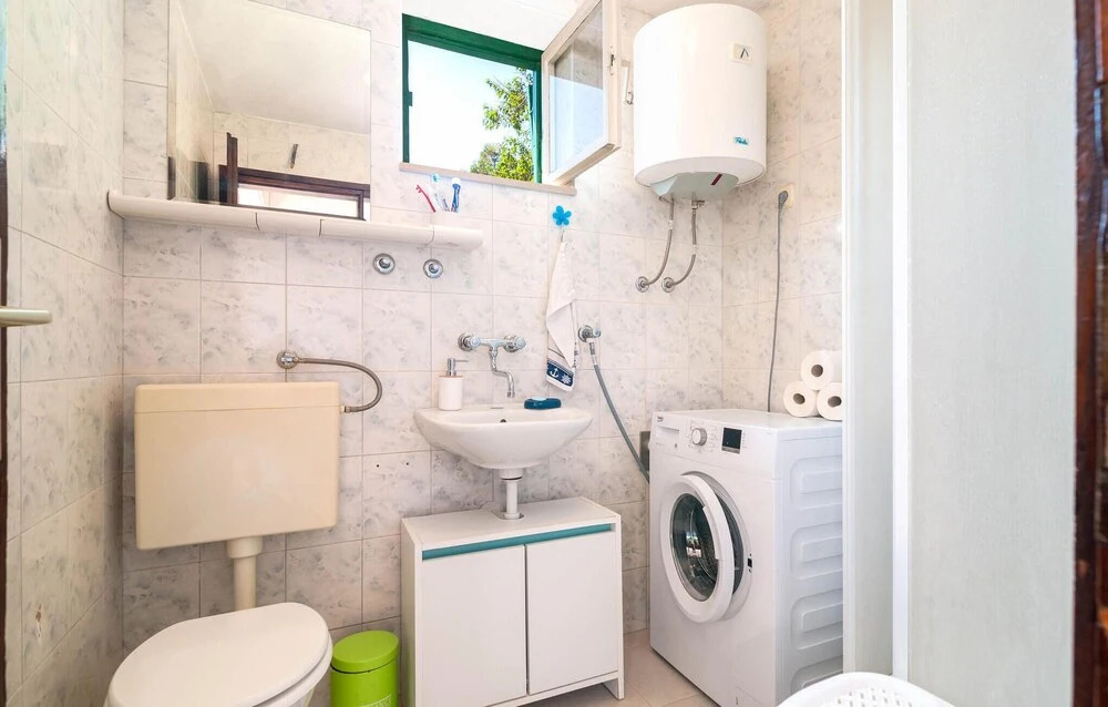 Nice Home in Povlja With 2 Bedrooms and Wifi