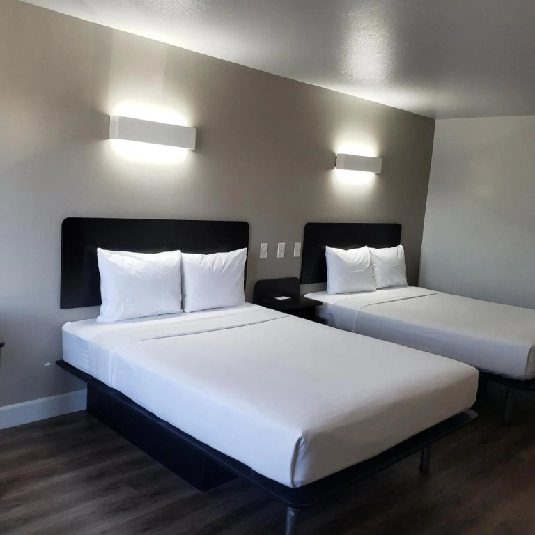 Motel 6-Hesperia, CA - West Main Street I-15