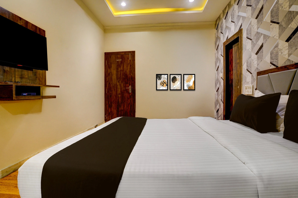 Collection O Shri Sai Baba Temple Formerly Hotel Maitreya