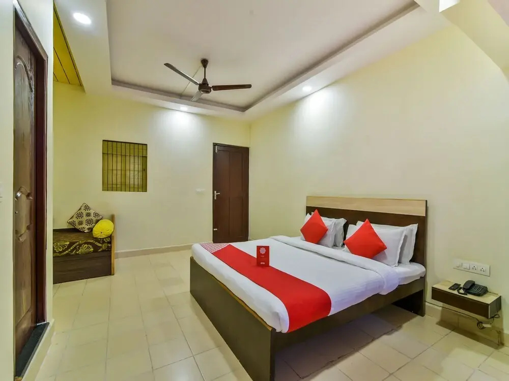 Sab’s De Aalayam by OYO Rooms