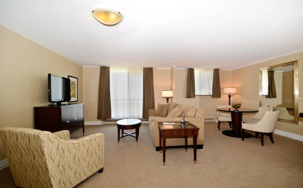 Albert At Bay Suite Hotel