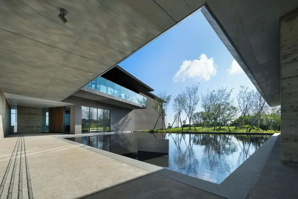 GOTO RETREAT by Onko Chishin