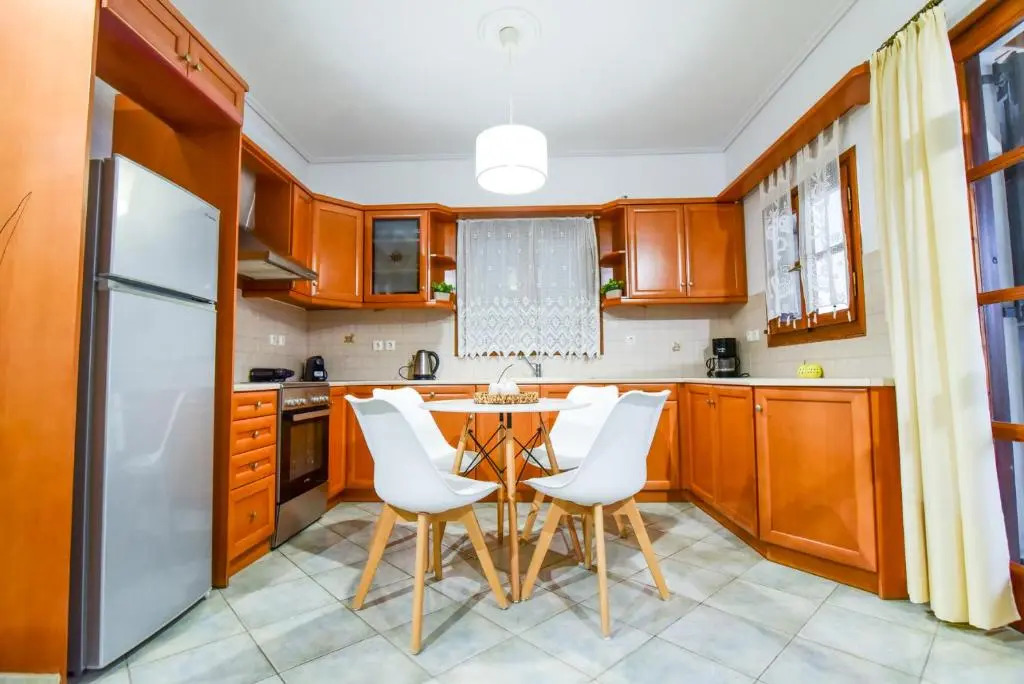 Drosia Residence 150m from Saint George Beach