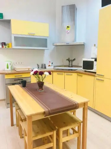 Laisves Avenue Hostel "Easy Kaunas"