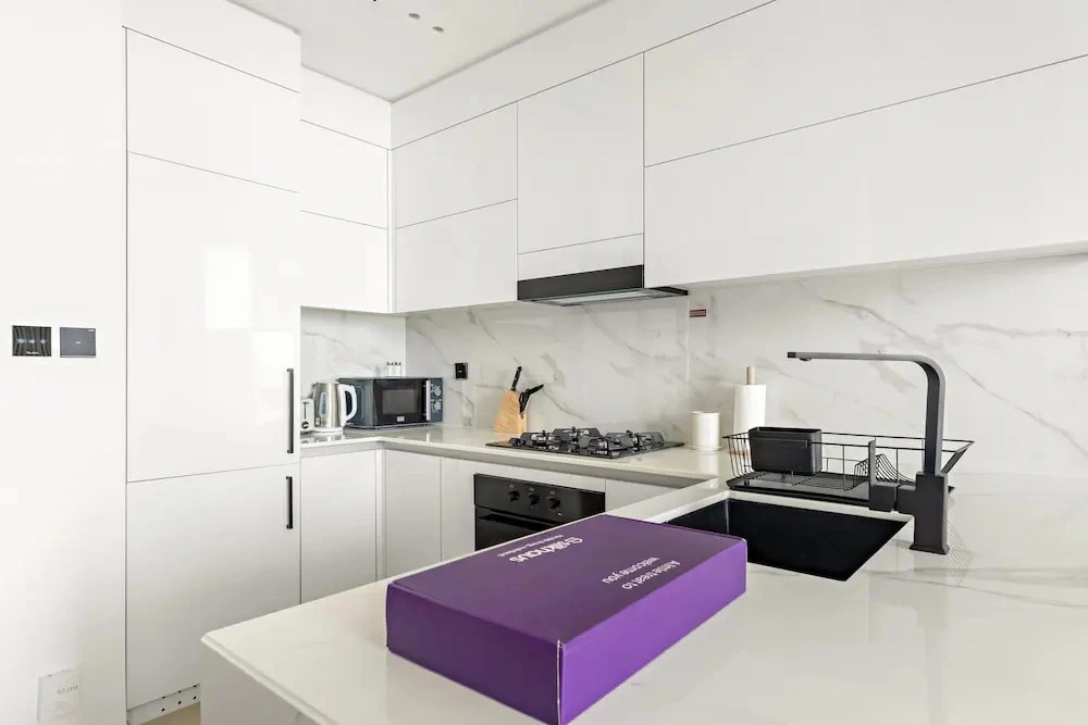 Silkhaus Modern 1BR Stay Binghatti Onyx New