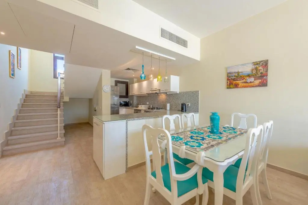 Joubal Lagoon II 4-Bedroom Villa with Private Pool & Lagoon Views