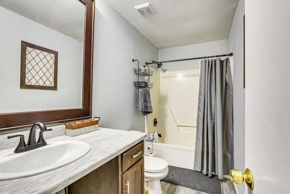 12 Mi to Dtwn Savannah: Remodeled Family Getaway!