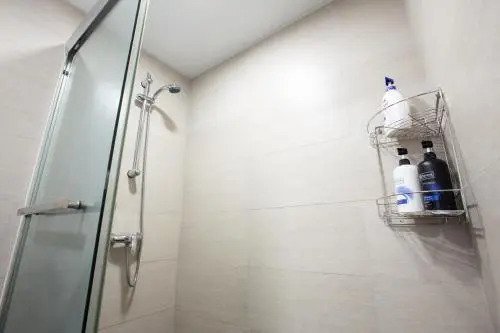 Large 110sqm 3 bedroom 2 min from MTR