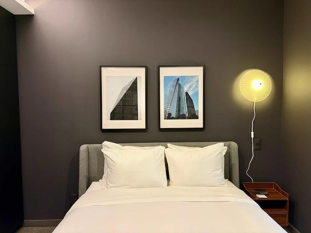 w Modern Cozy 1BR w Terrace in Tabacalera