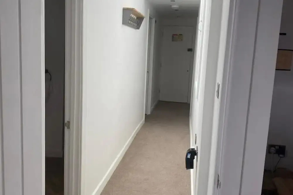 Central Tenby 3 Bed Apt Sleeps 6 to 8 Dog Friendly
